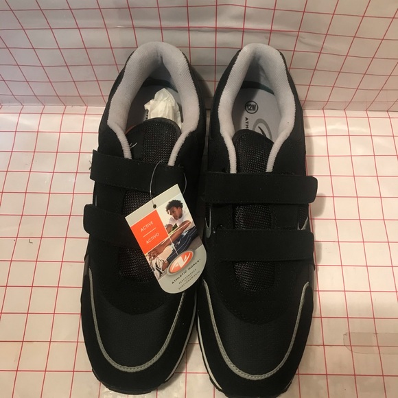 Athletic Works Other - Athletic Works  MEN'S ATHLETIC Shoe Black Item # 2513372